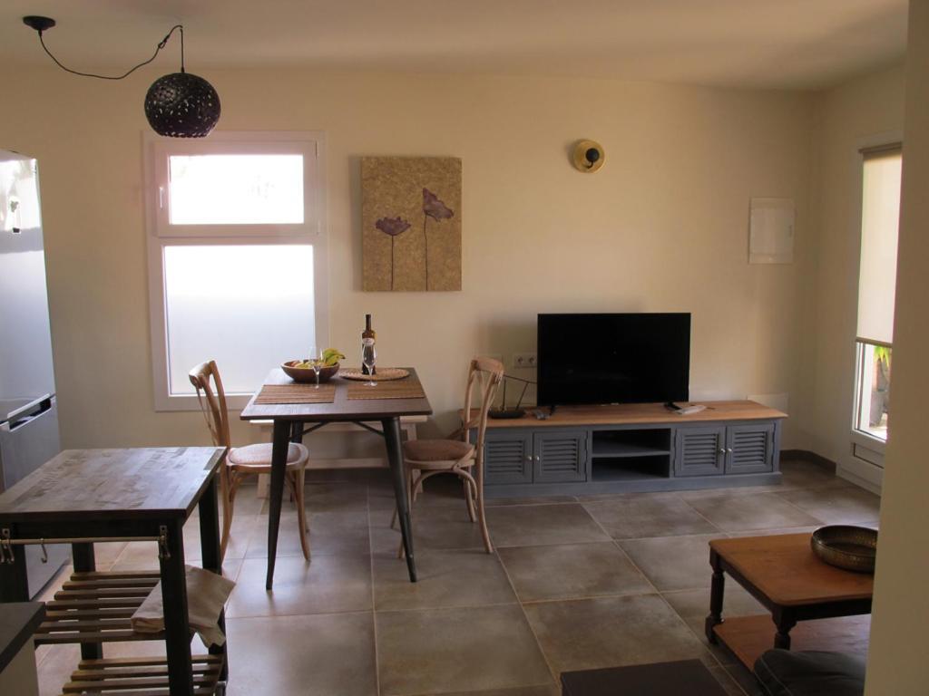 Lido-playa Roca With Sea Front Access - Free Ac - Wifi