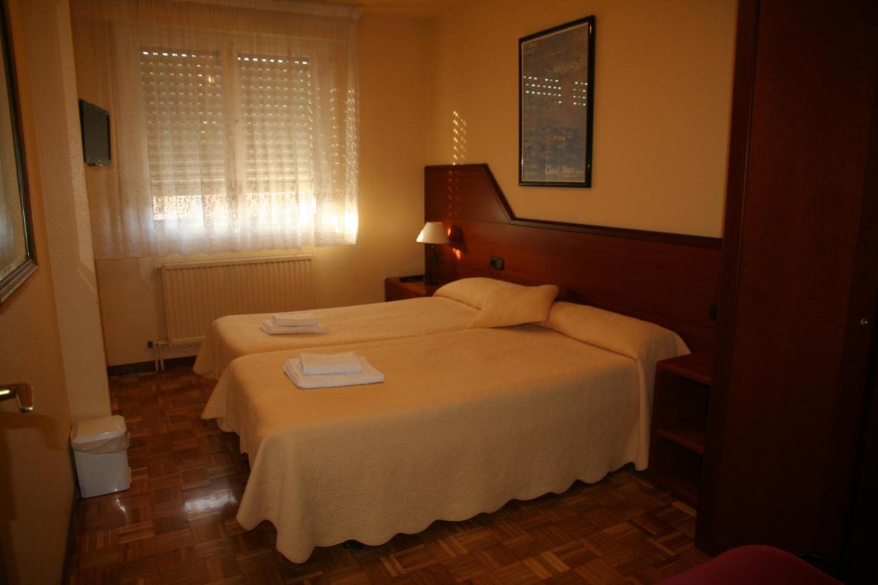 Acella Guest house Pamplona