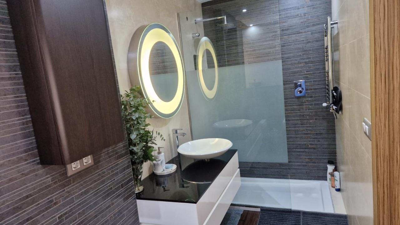 Apartamento Atico De Lujo Con Jacuzzi Climatizado En Terraza *