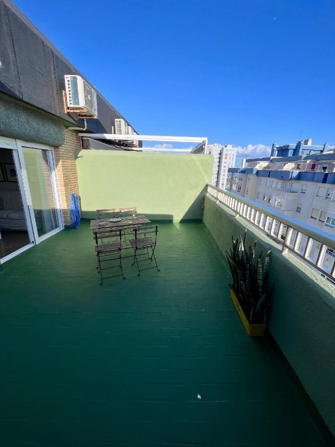 Gatu Lucero, Preferente Mayores De 25 Anos Y Familias *