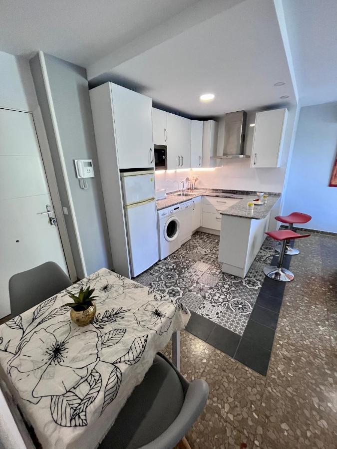 Apartment Gatu Lucero, Preferente Mayores De 25 Anos Y Familias *