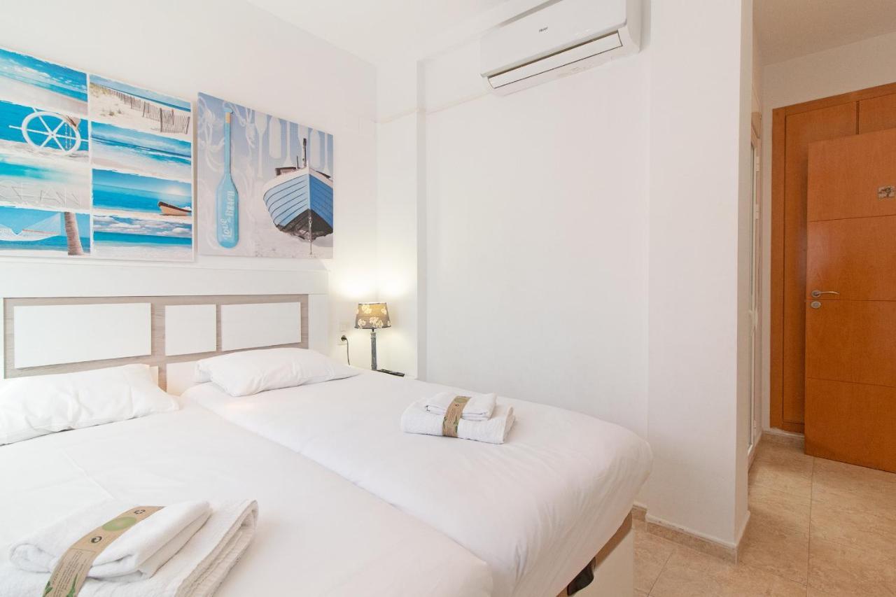 Global Properties, Practico En Cerca De La Playa