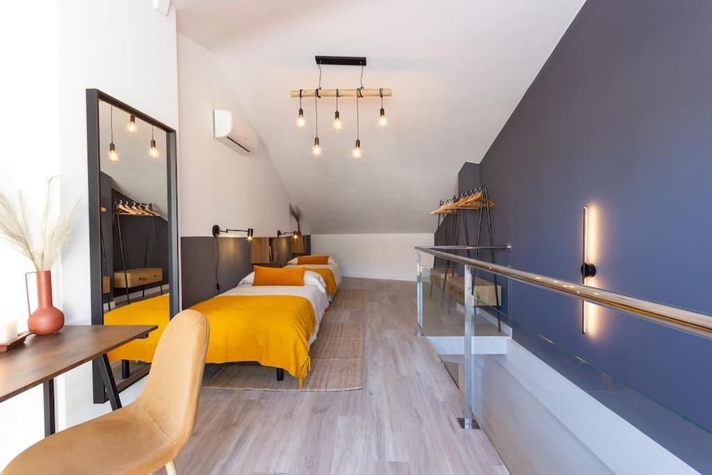 Duplex With Terrace Near Bcn *