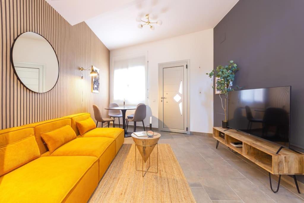 Duplex With Terrace Near Bcn