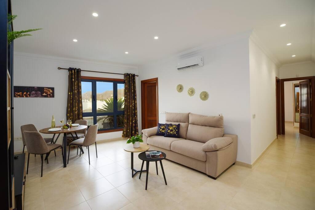 Moderno Y Elegante Apartamento Centrico Con Balcon * Playa Blanca (Lanzarote)
