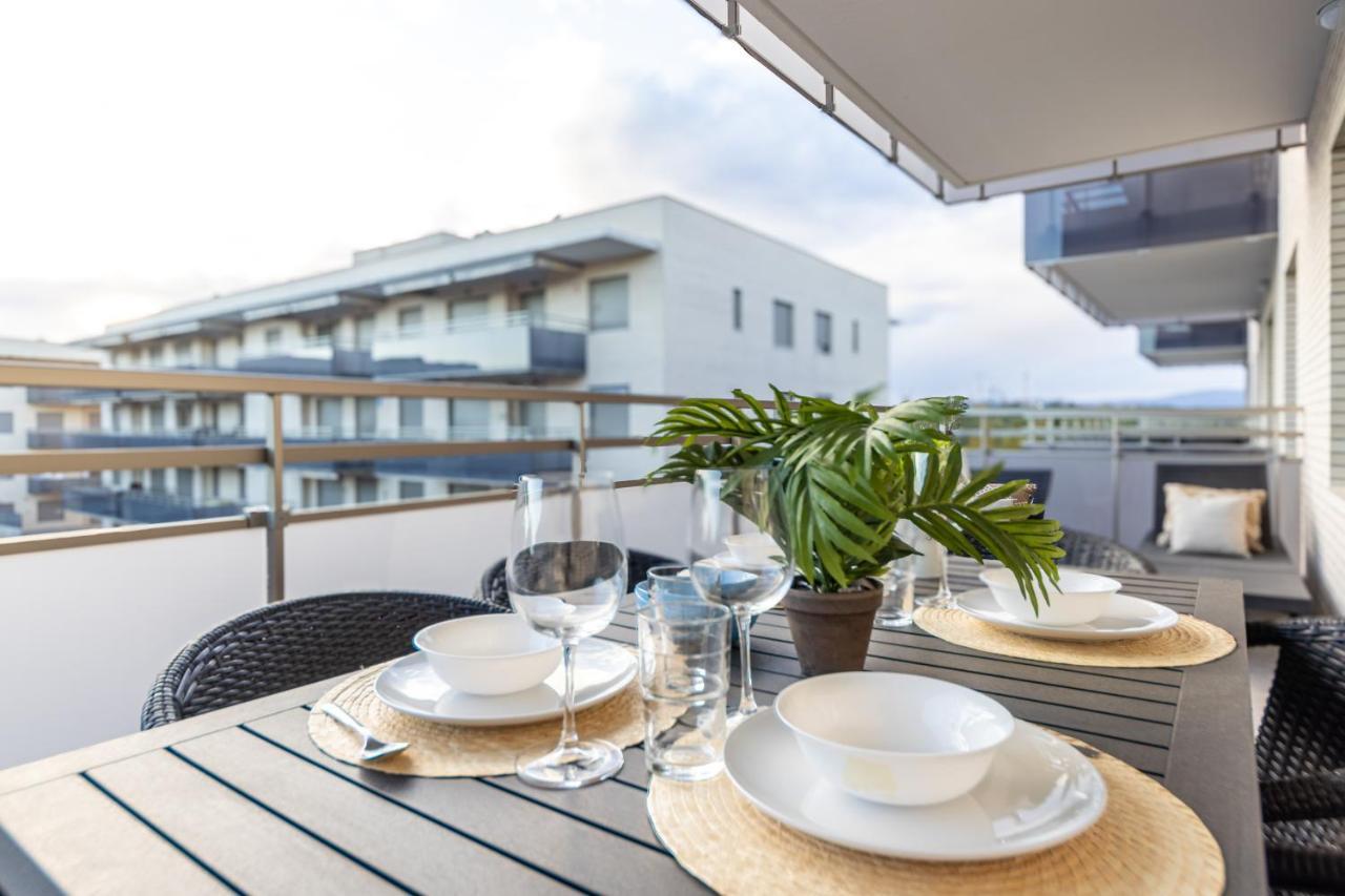 Homes & Go Olivos Apartment