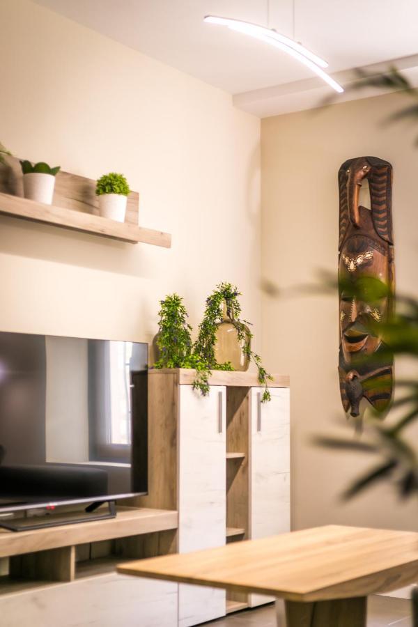 Apartamento Centrico Y Moderno Con Piscina Y Parking Jaén