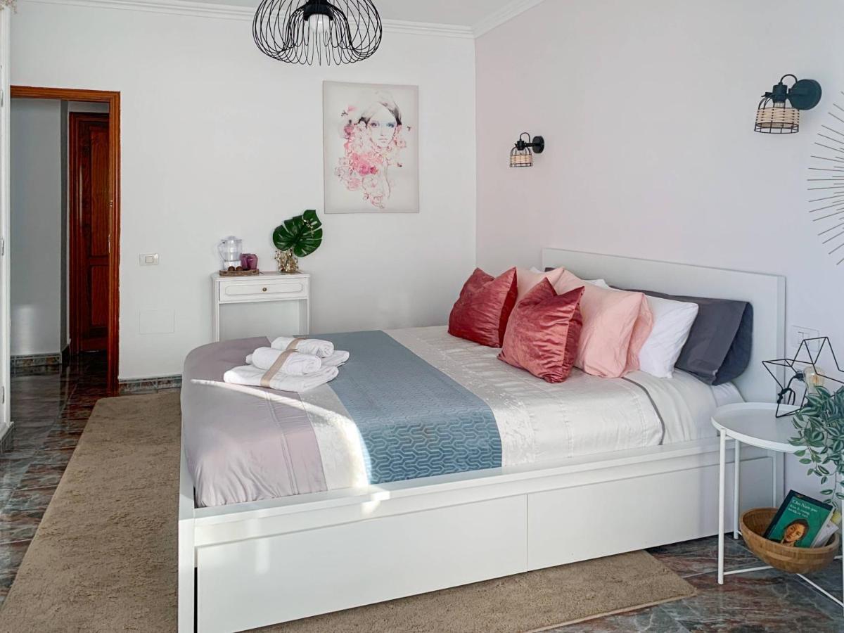 Privadas Cerca De La Playa Y Aeropuerto En Casa Compartida Con Otros Huespedes Holiday home Playa Honda (Lanzarote)
