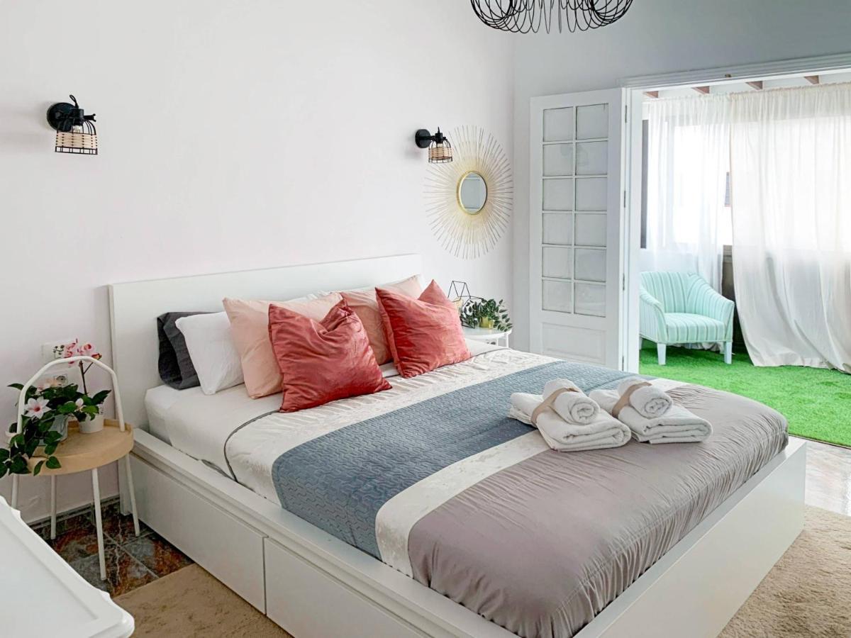 Privadas Cerca De La Playa Y Aeropuerto En Casa Compartida Con Otros Huespedes Holiday home *