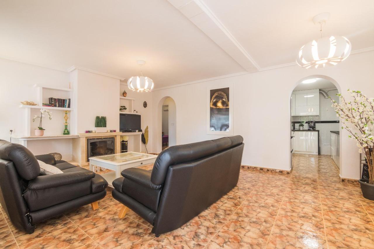 Villa Casa Blanca La Grande - Swimming Pool - Jacuzzi Xxl - 2,4km - Airport 12 Km - Center 1km