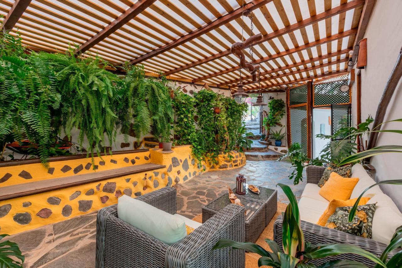 Casas De La Rueda - El Patio