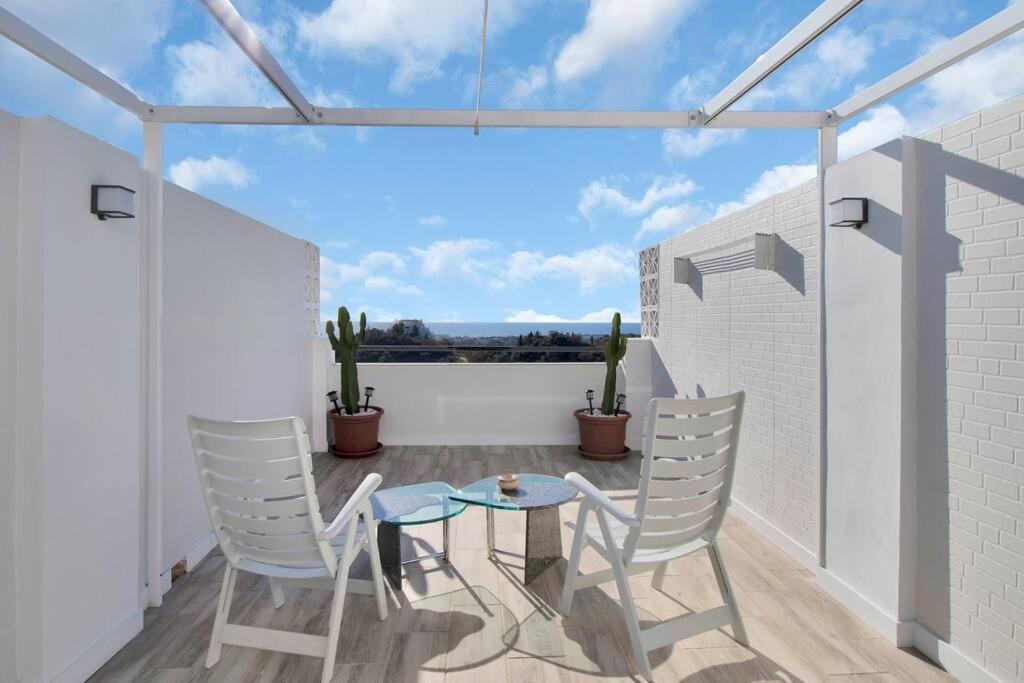 Apartamento Moderno Duplex Con Vistas Al Mar En - Abejeras 409 Estepona