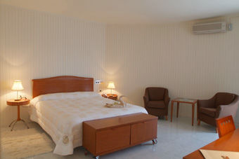 Hotel Ampuria 3*