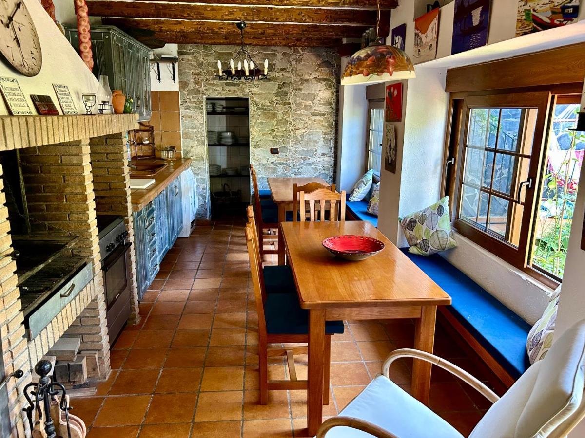 Holiday home Casa Con Jardin Y Jacuzzi