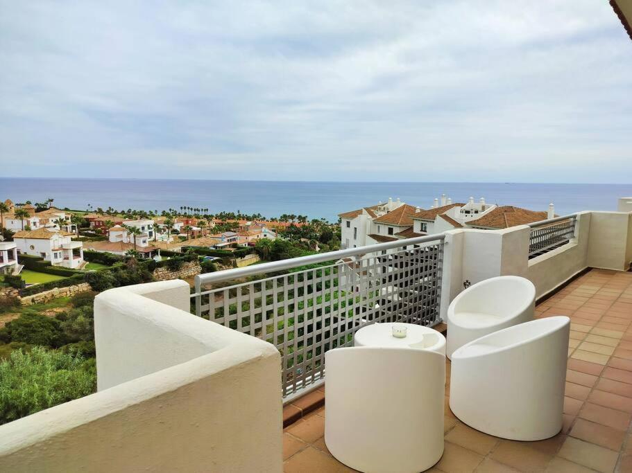 Lovely Seaside Luxury Penthouse