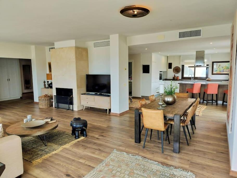 Сasa de vacaciones Lovely Seaside Luxury Penthouse Alcaidesa