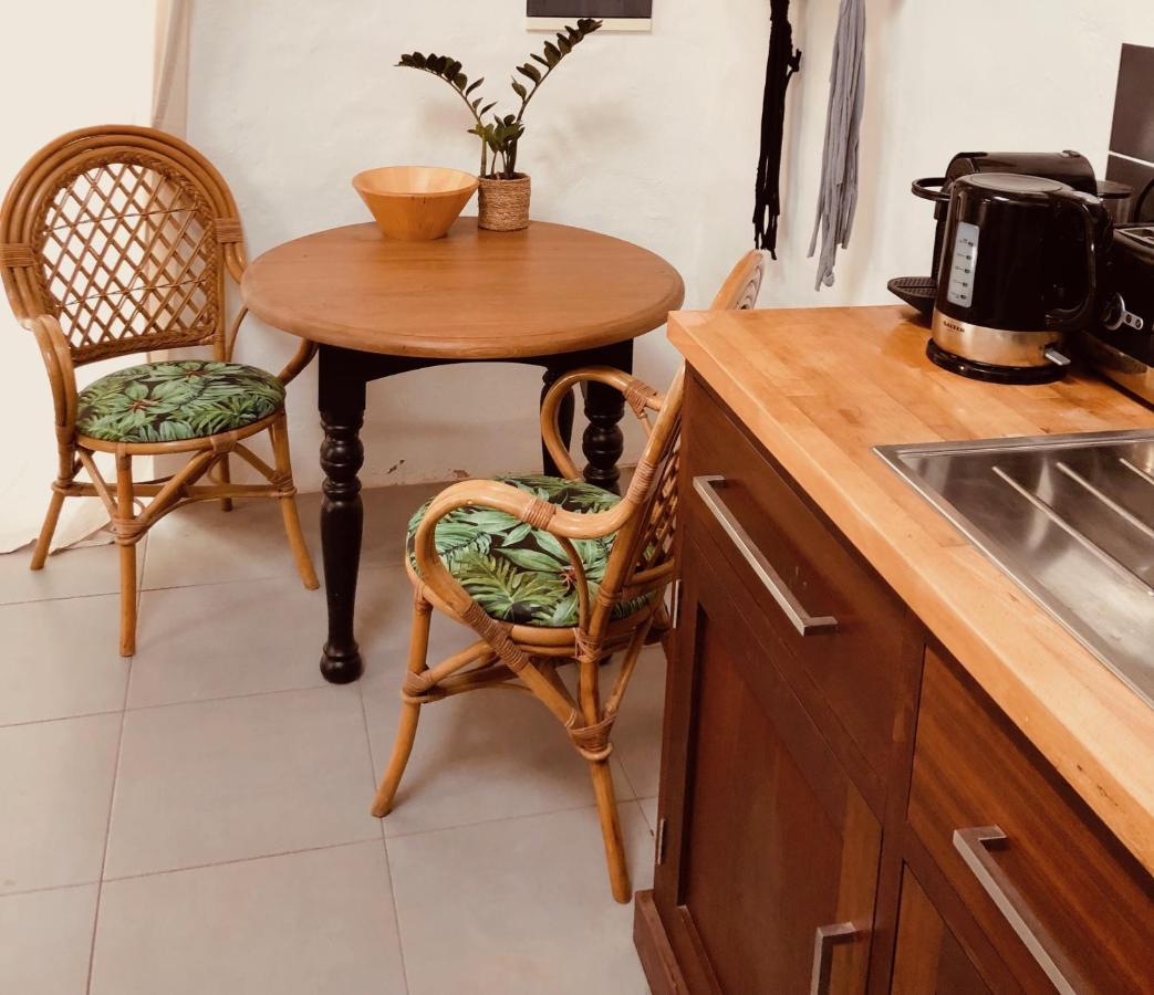 Apartamento Rincon Botanico - Shared Pool - Island Location - 10 Mins Drive To Famara And La Santa