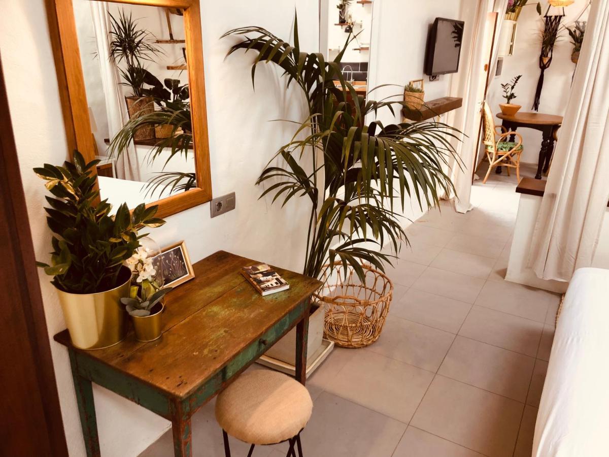 Rincon Botanico - Shared Pool - Island Location - 10 Mins Drive To Famara And La Santa Apartamento *