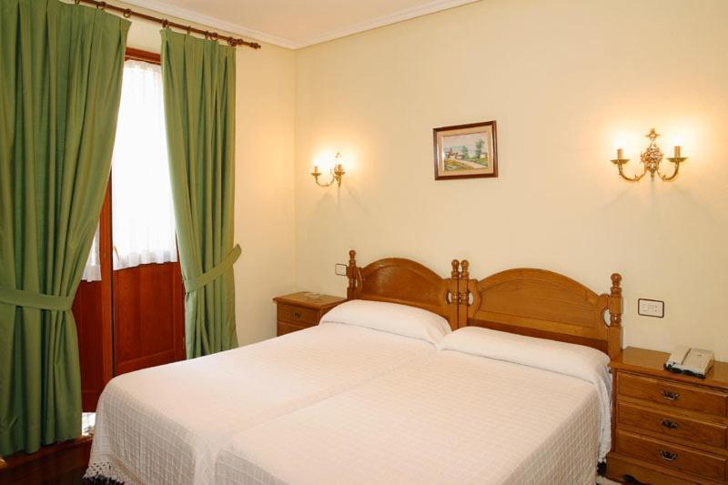 Hotel Restaurante El Manquin 2*