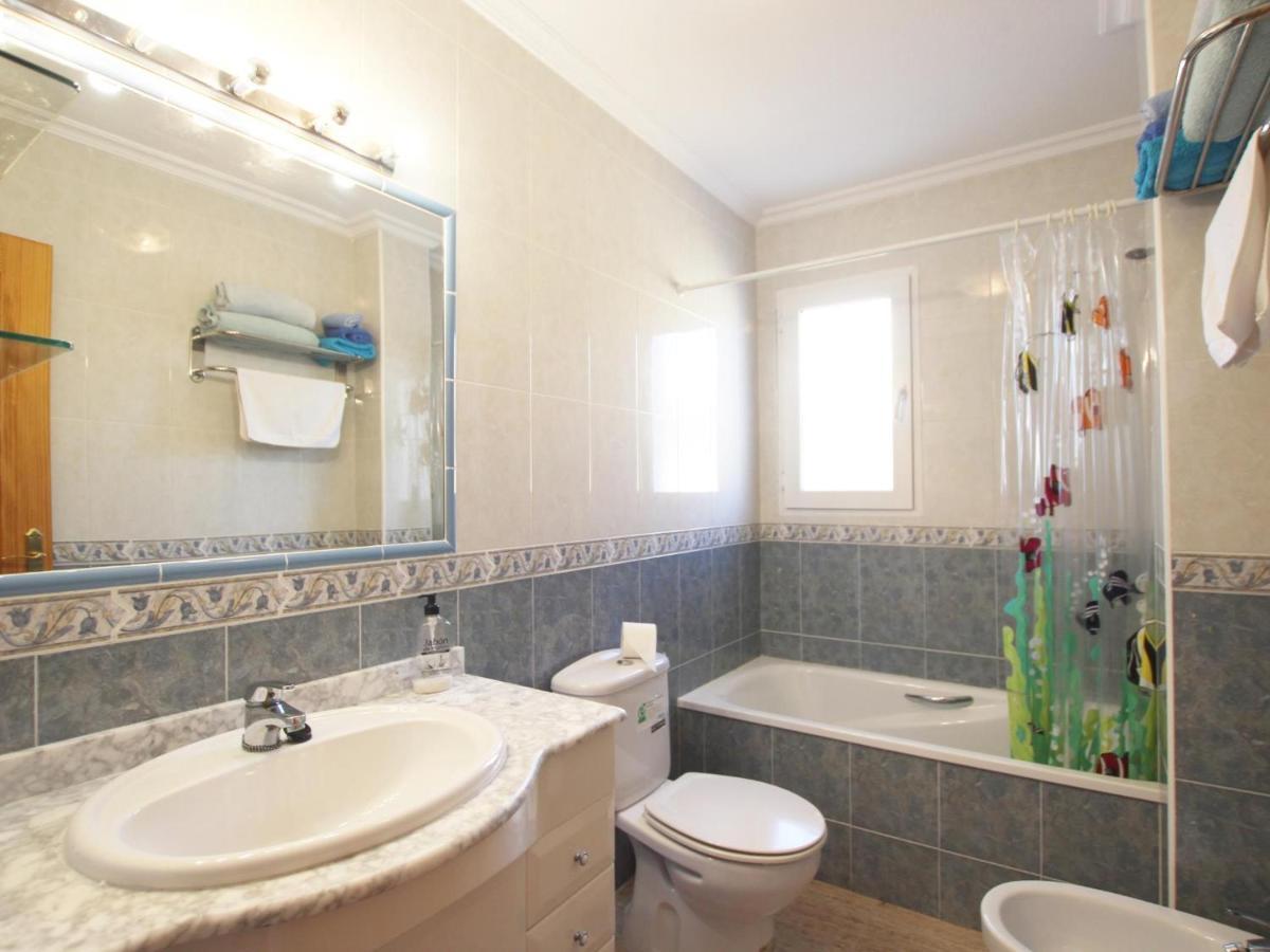 Perfect Family Getaway Fully Equipped 3-bedroom With Pool In Cala Capitan Torrevieja Holiday home Cabo Roig