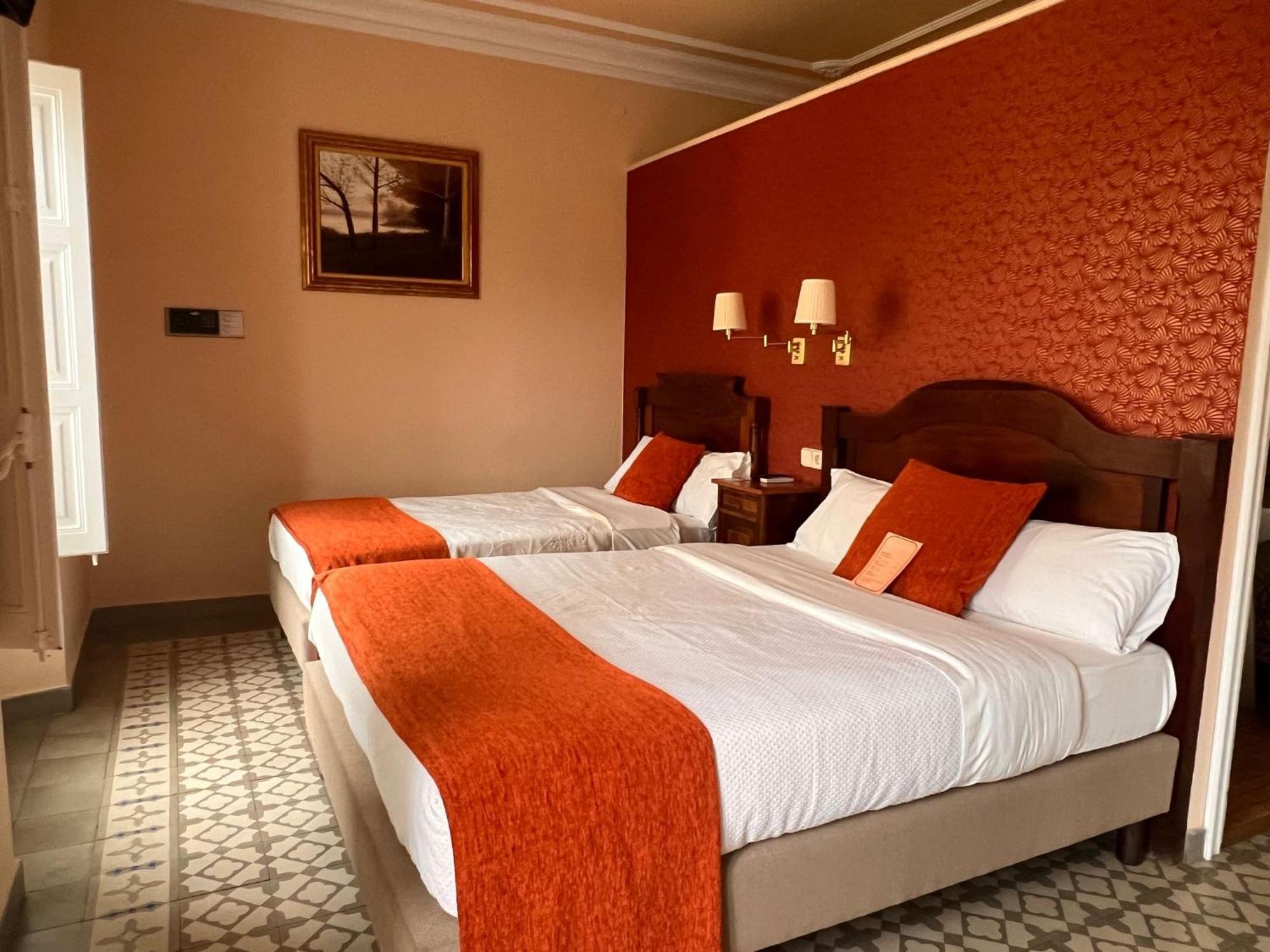 Noucentista Hotel 2*