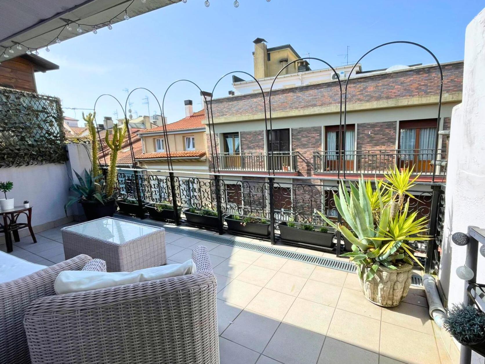 Atico Con Terraza Con Vistas Al Encierro San Fermin Apartment *
