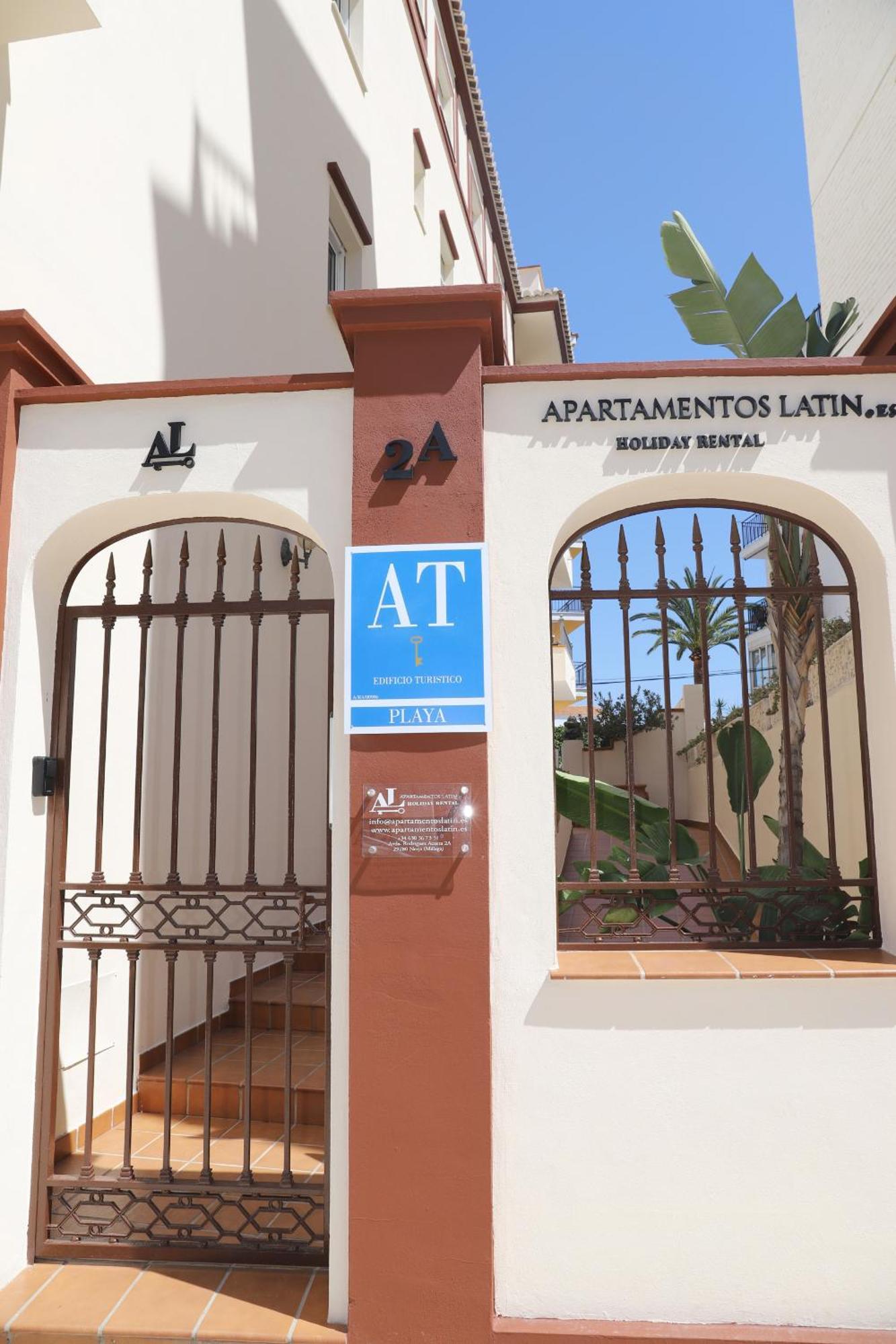 Latin Apartahotel