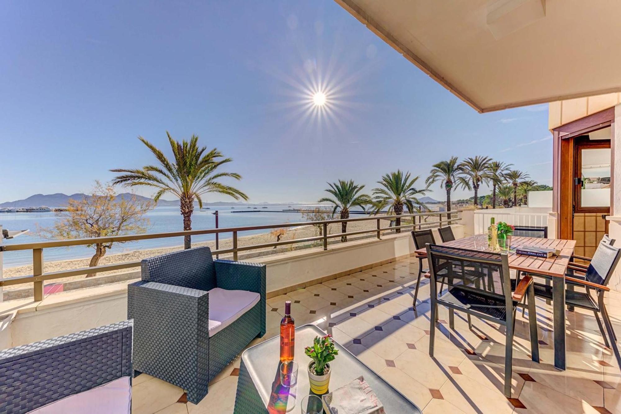 Apartment Emma Beachfront By Sealand Port de Pollenca