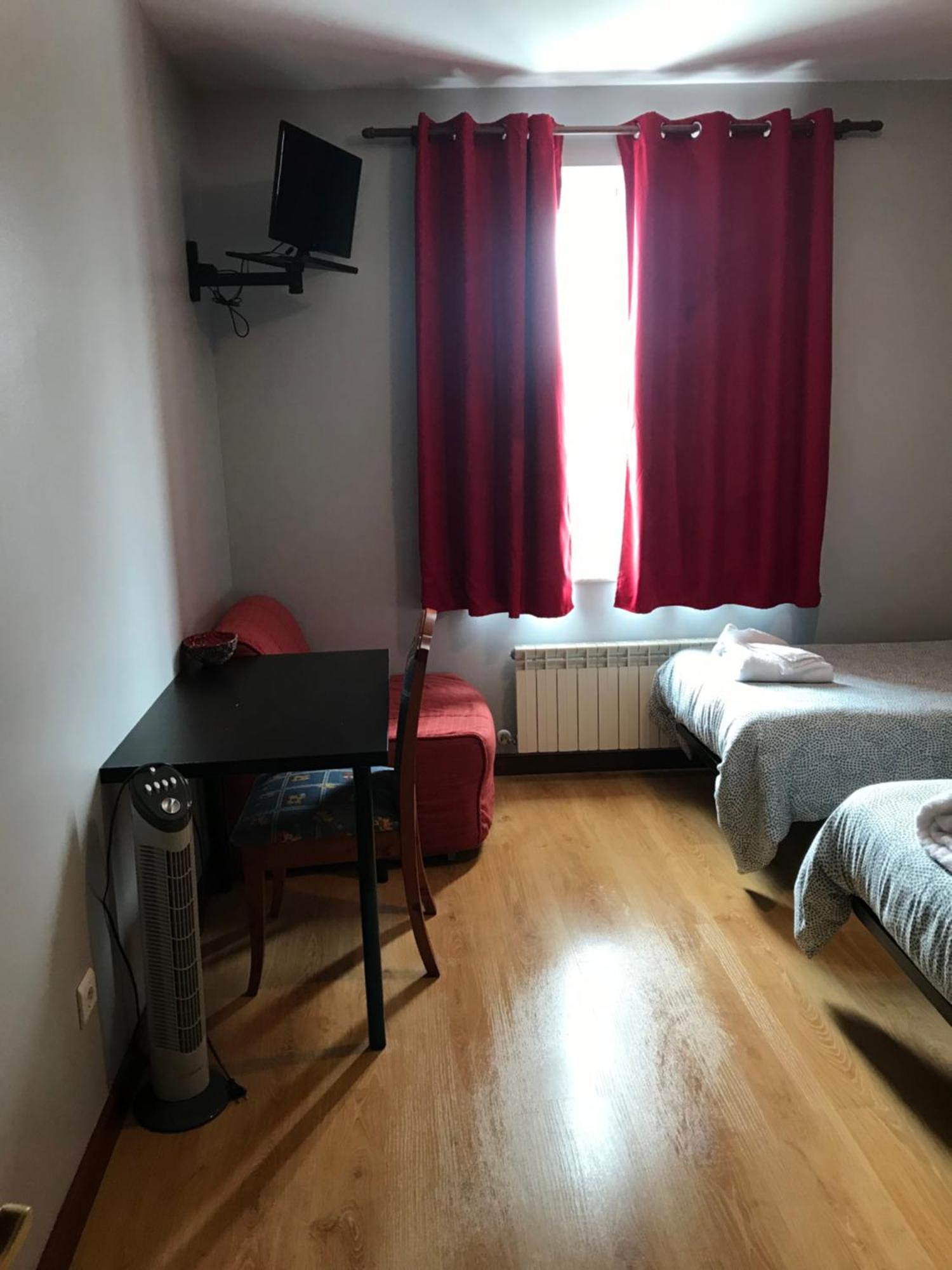 Hostal La Concha Guest house 2*
