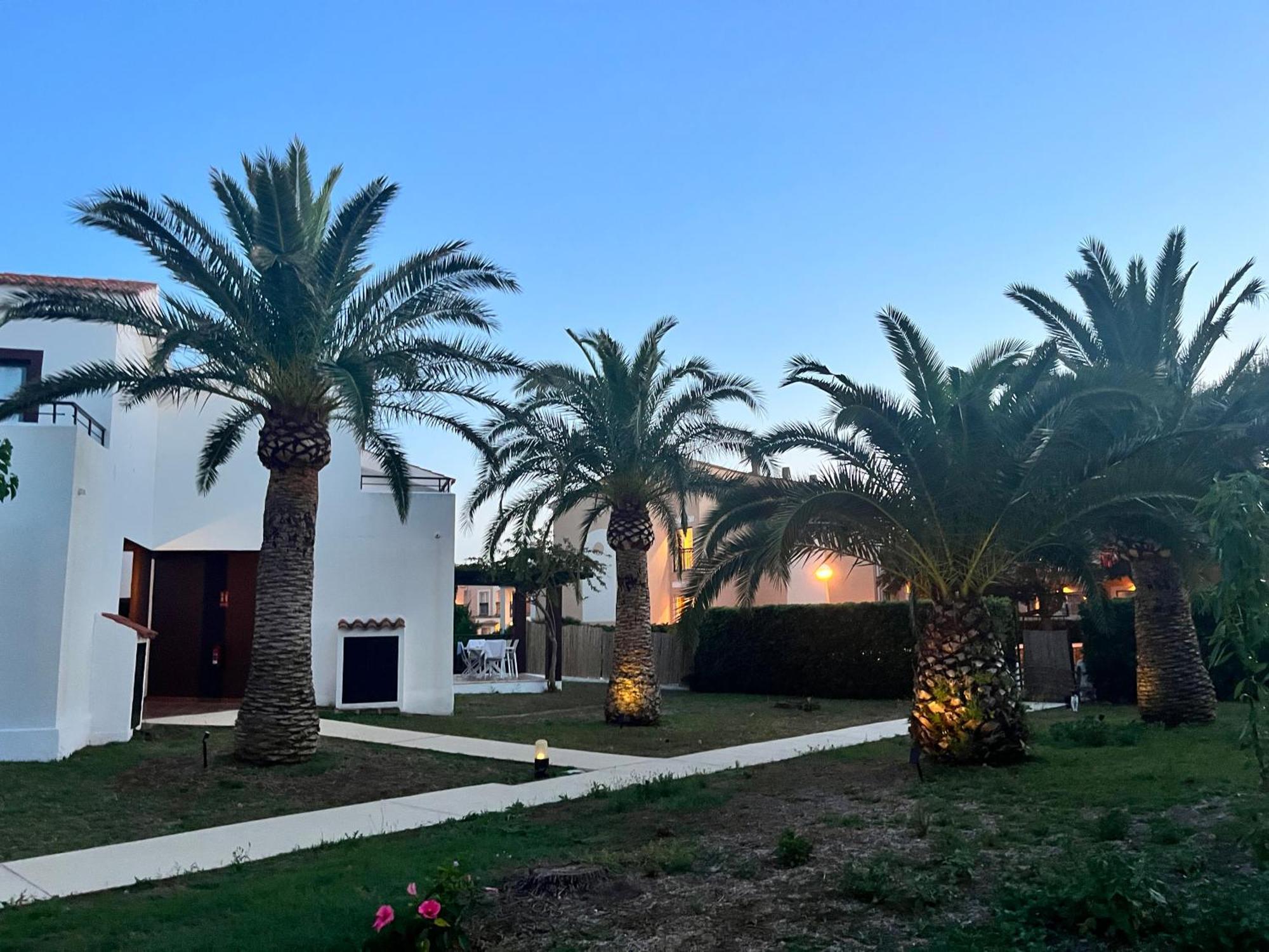 Aparthotel Nuramar 4*