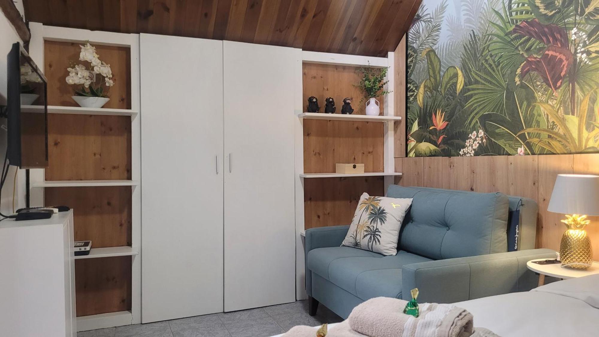 Free Parking, 40 Meters From The Beach, Wi-fi, Ac Apartamento