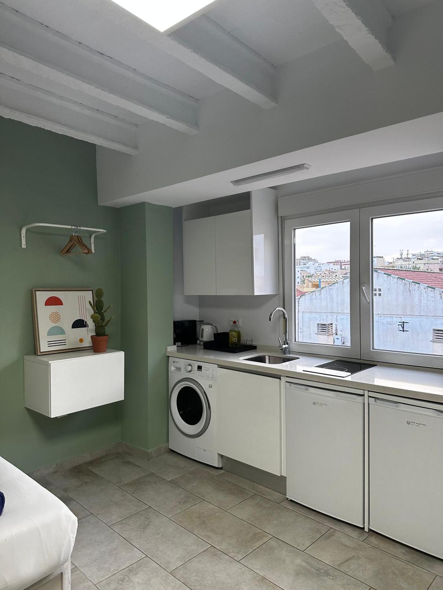 Apartment Lovely With Terrace Malaga