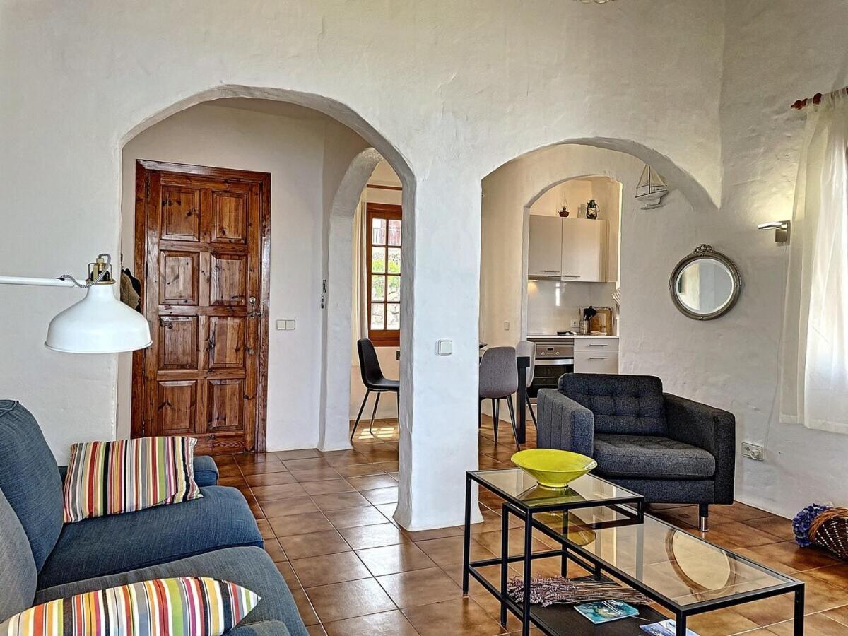P107 Un Rinconcito En El Mar Apartamento Fornells (Menorca)