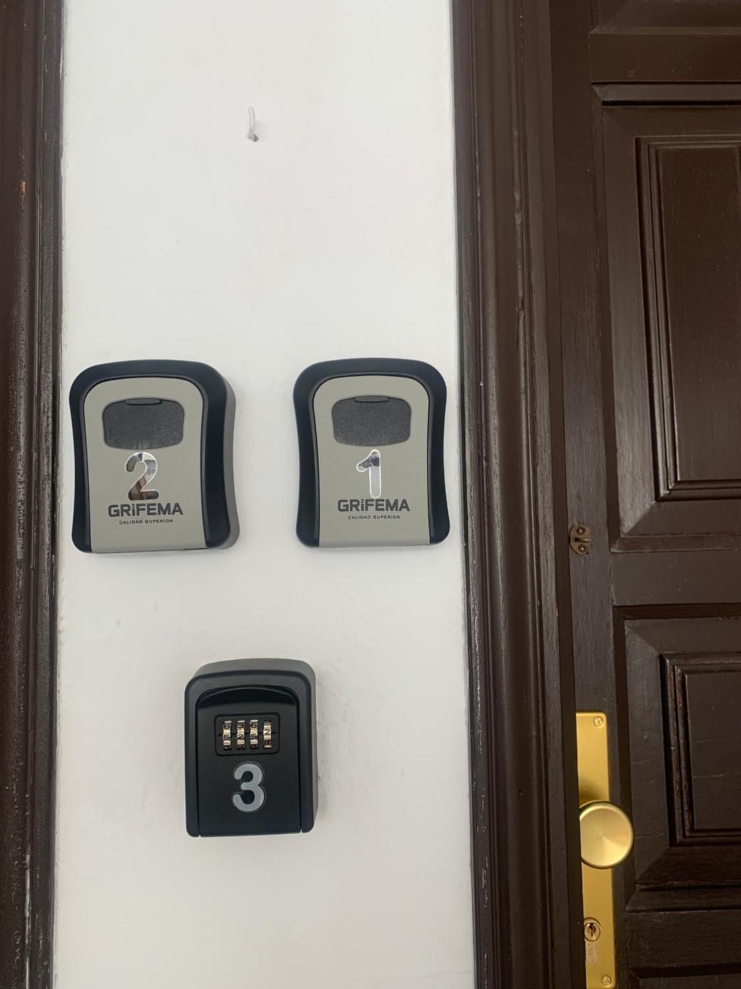 Holiday home Privadas Cerca De La Playa Y Aeropuerto En Casa Compartida Con Otros Huespedes