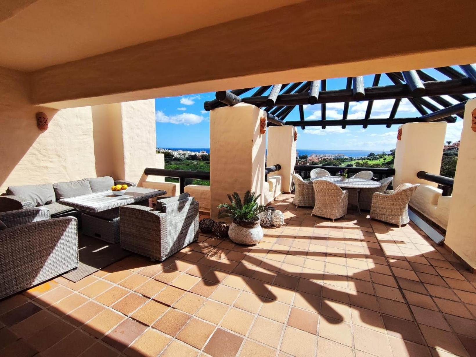 15 First Line Penthouse With Wonderful Seaview Near Duquesa Golf Andalucia Apartamento *