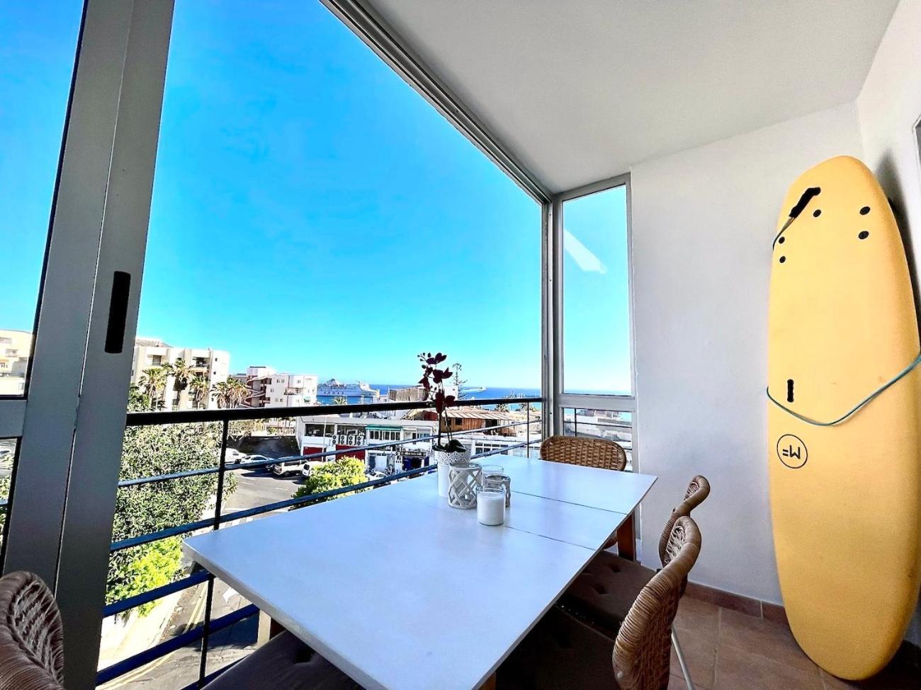 Beachfront With Ocean Views Apartment Los Cristianos (Tenerife)