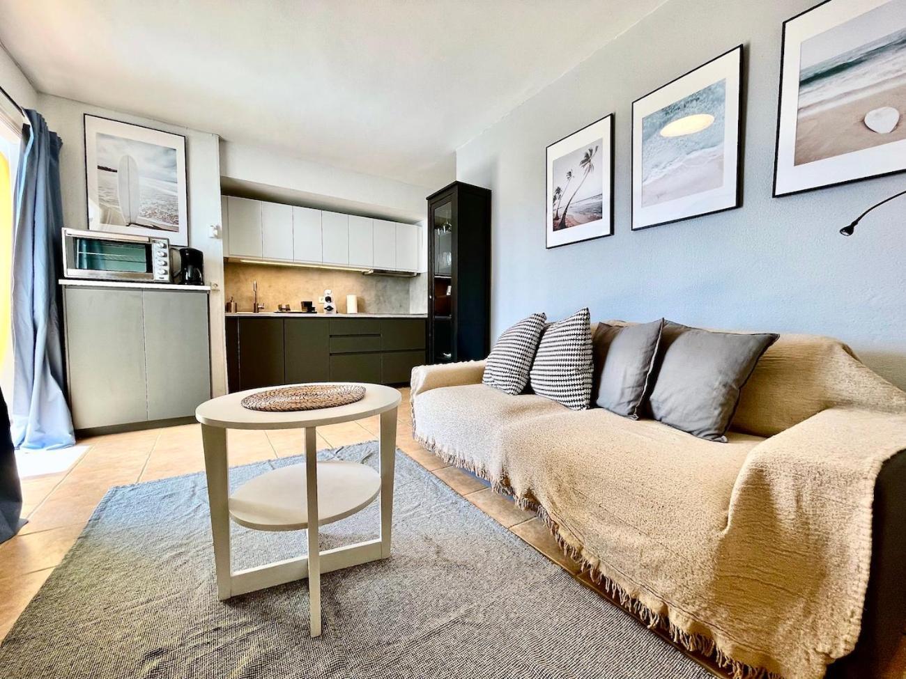Apartment Beachfront With Ocean Views