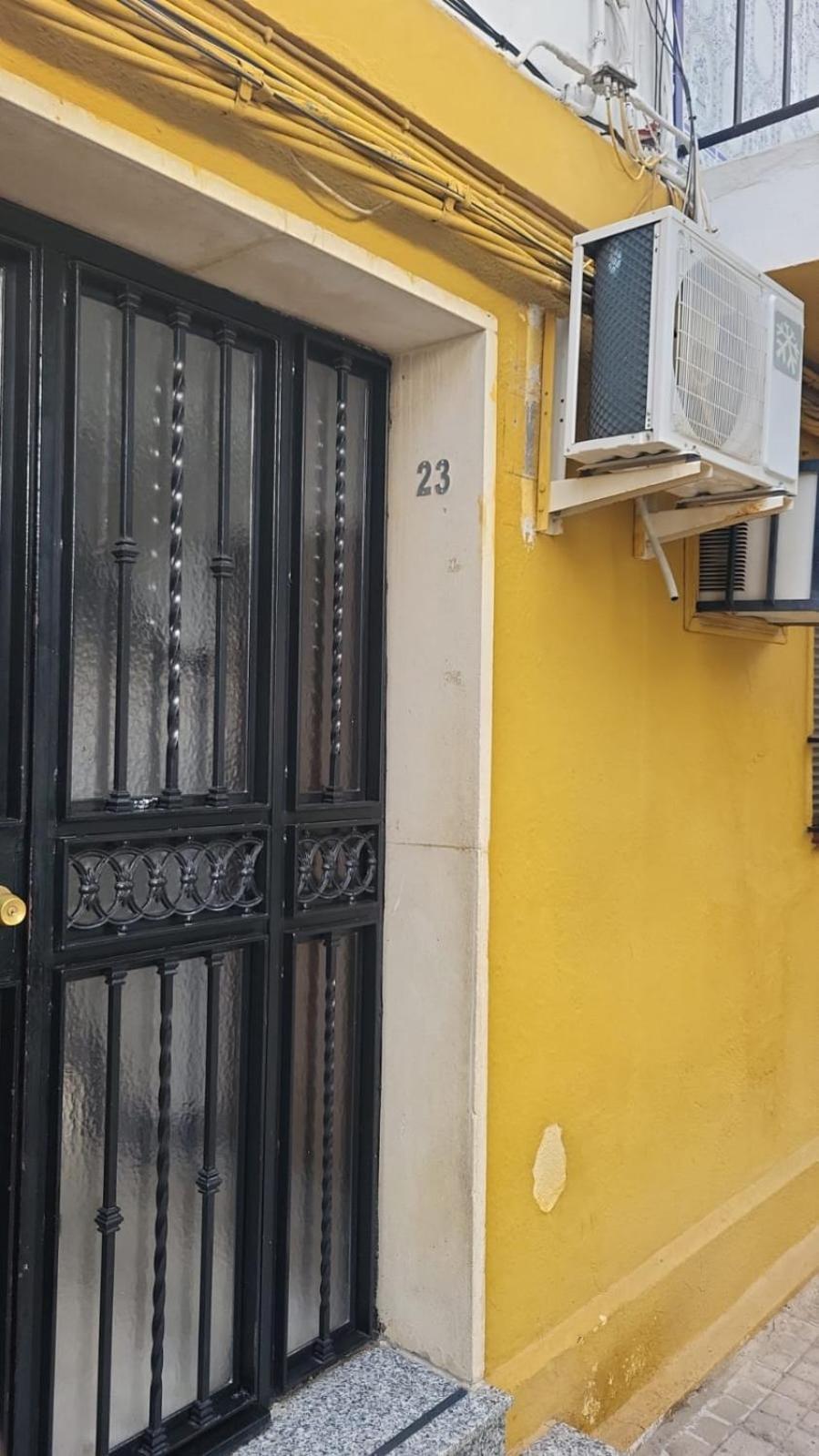 Disfruta De Un Barrio Tranquilo Apartment