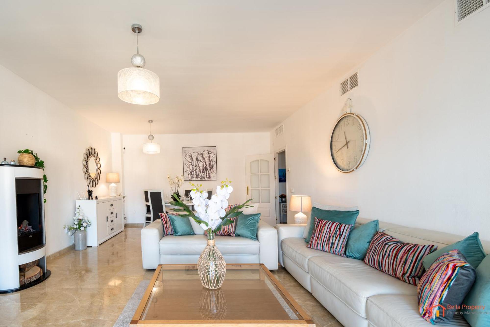 Marina De La Duquesa Apartment *