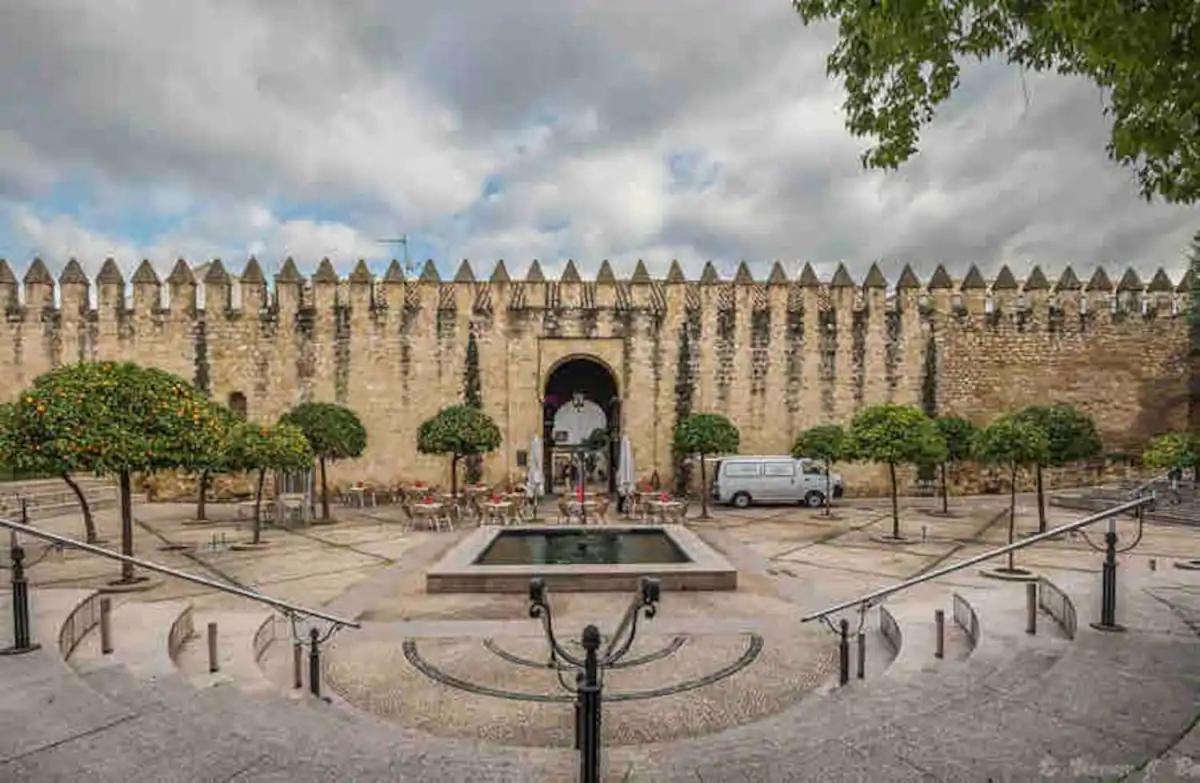 Nice Central Flat With Wonderful Views Apartment Cordoba
