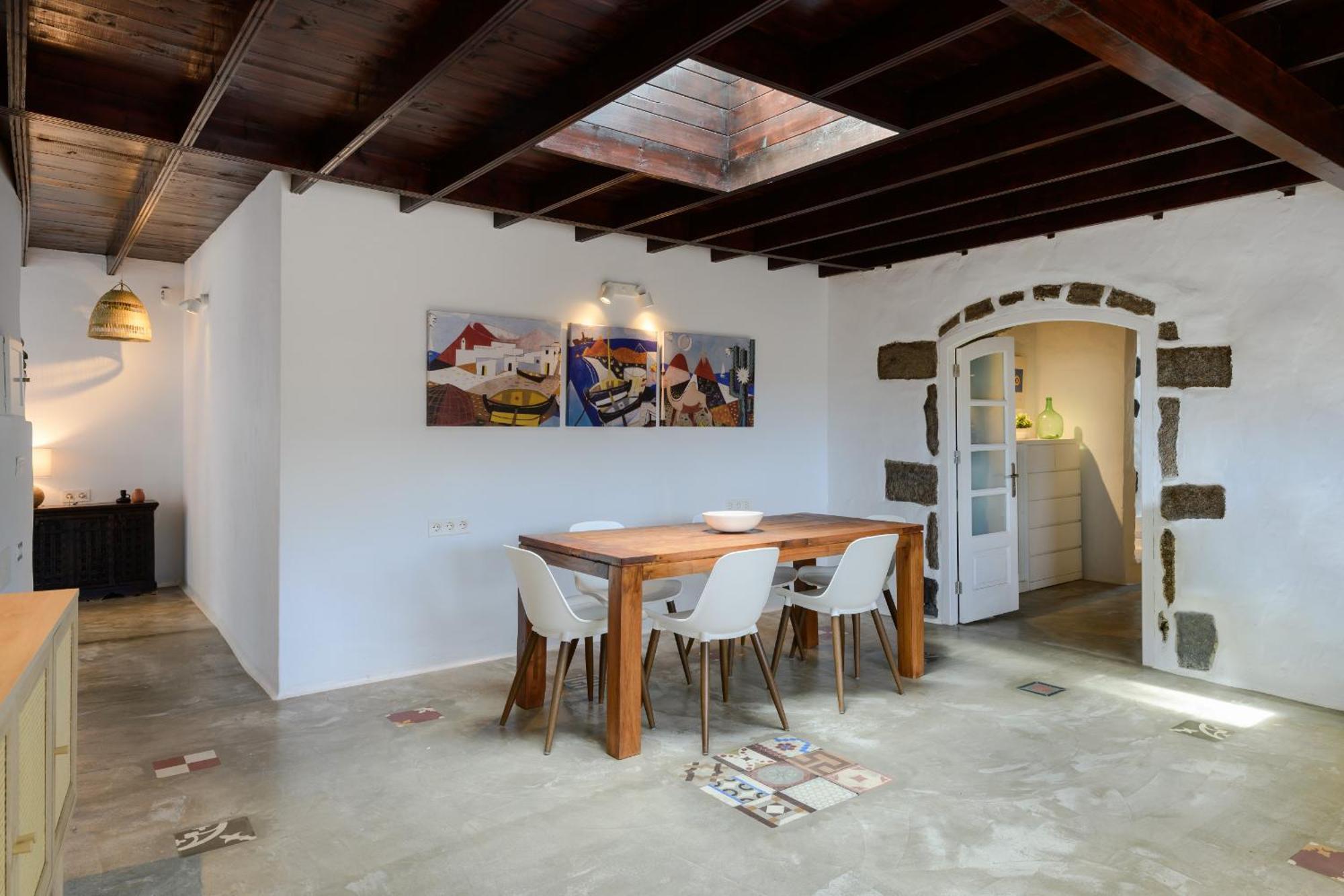 La Casa Del Medianero *