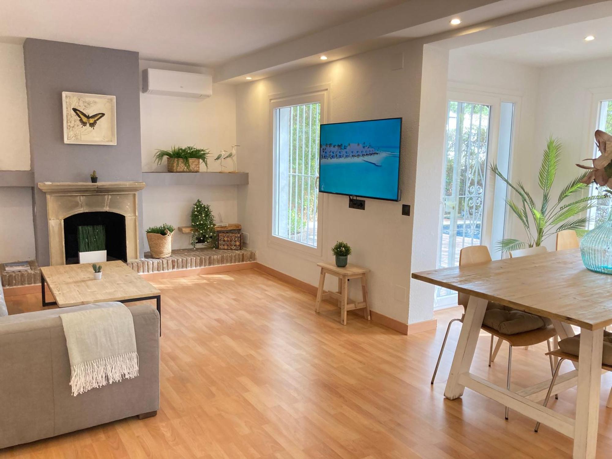 Marbella White Home, Calahonda, By Sol Maestranza *