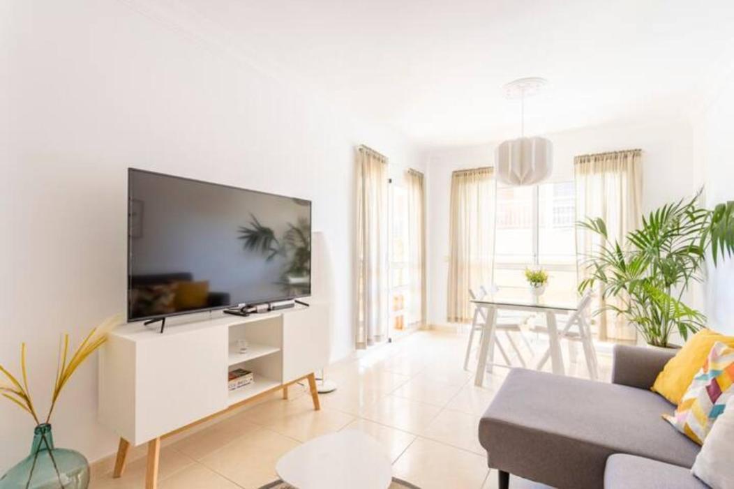 Amplio Y Comodo En Callao Salvaje. Apartment *