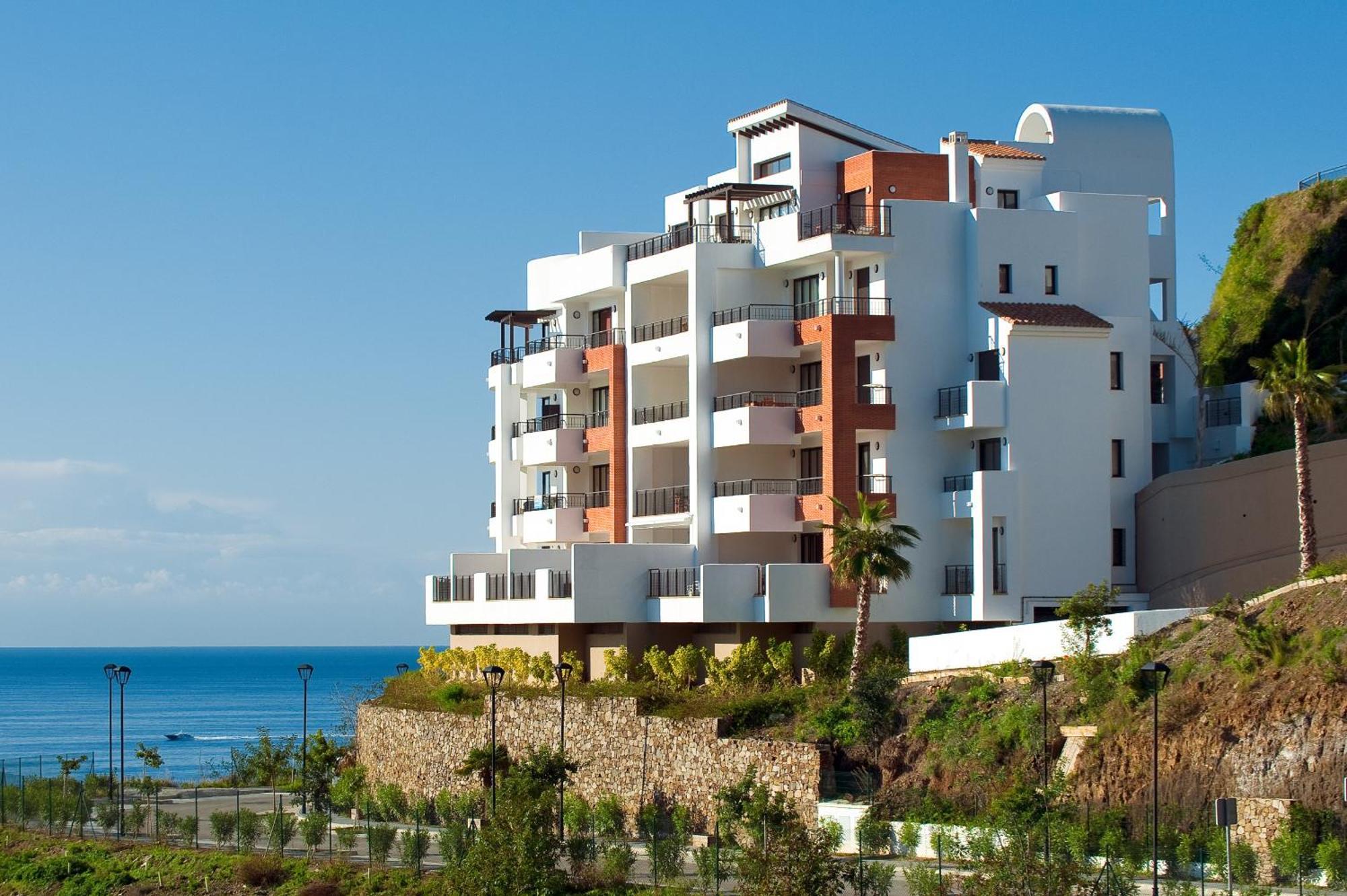 3 Lateral * Torrox