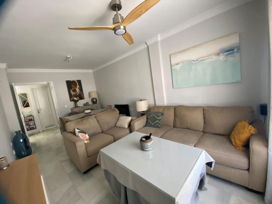 Casa Naranjos Playa Luz Holiday home *