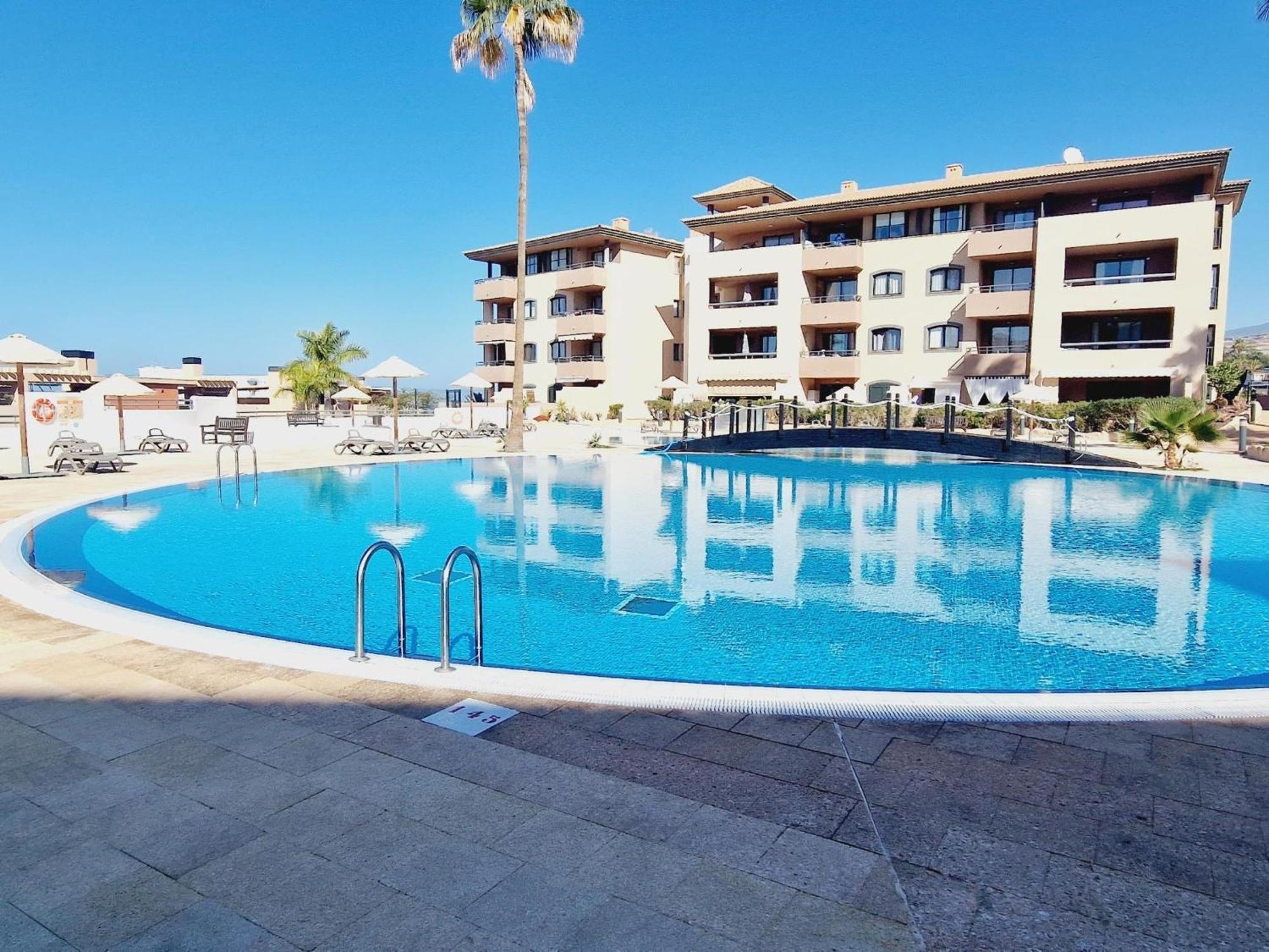 Paraiso 2 Bedroom Terrace Wifi Free Holiday home