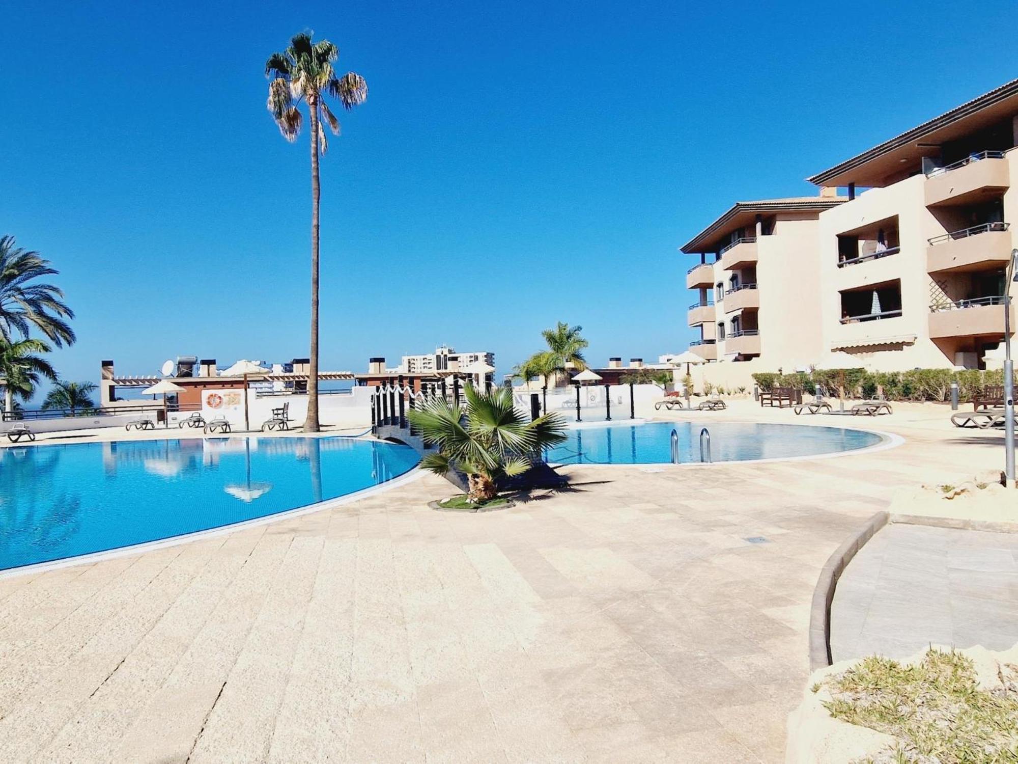 Paraiso 2 Bedroom Terrace Wifi Free *
