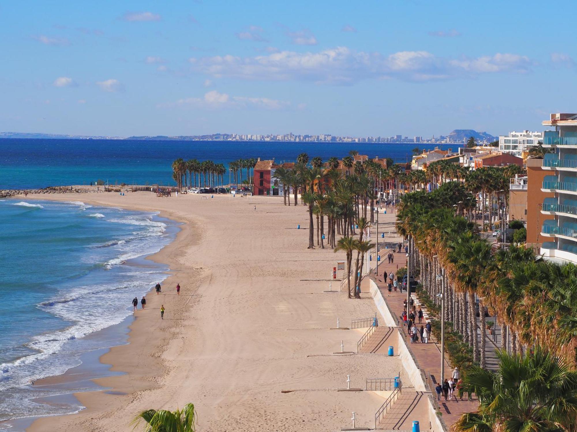 L'espigo De Saoret Primera Linea Playa Centro Soleado Y Recien Renovado Apartamento