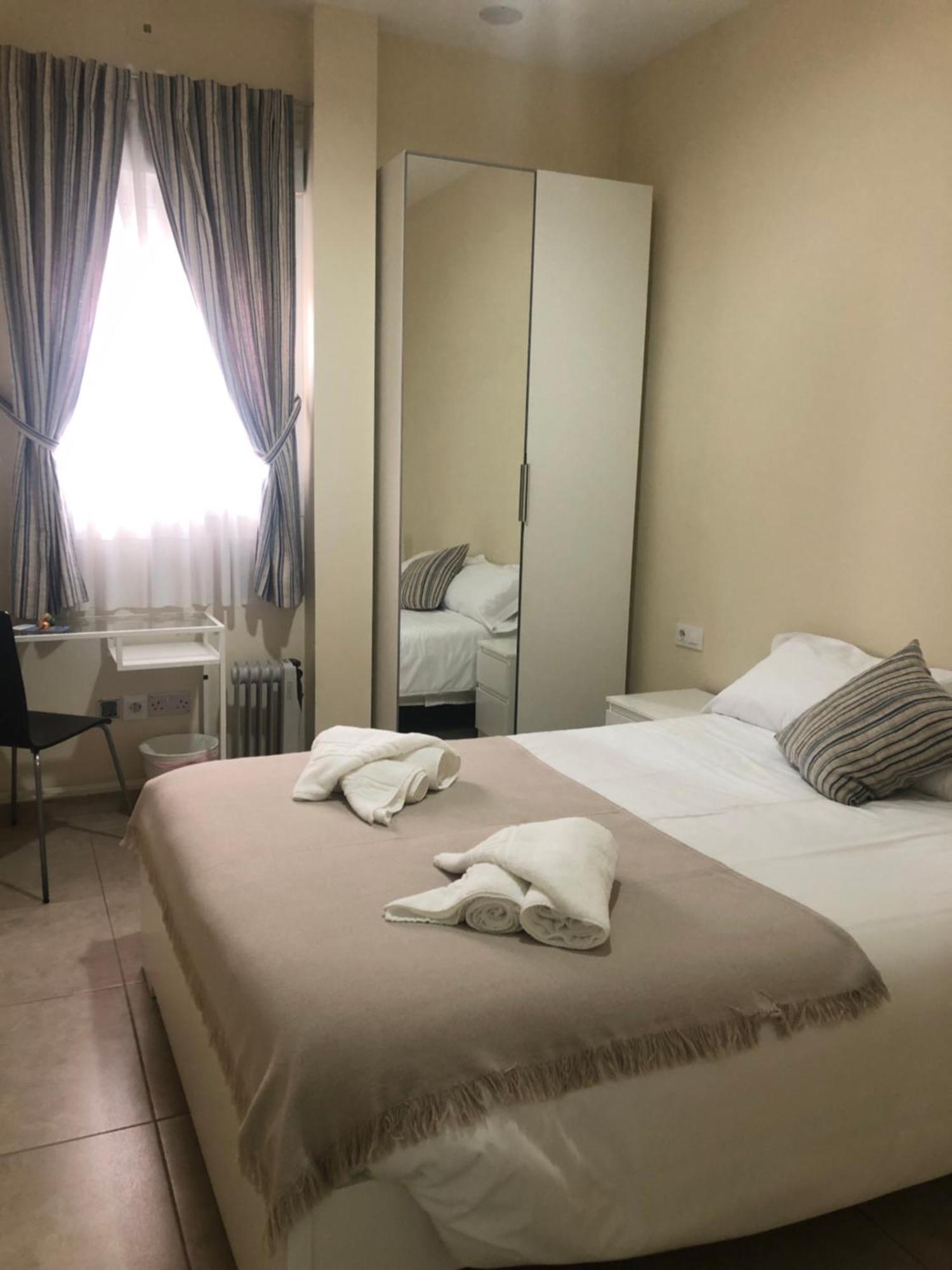 Homestay Invecar Holding Seville