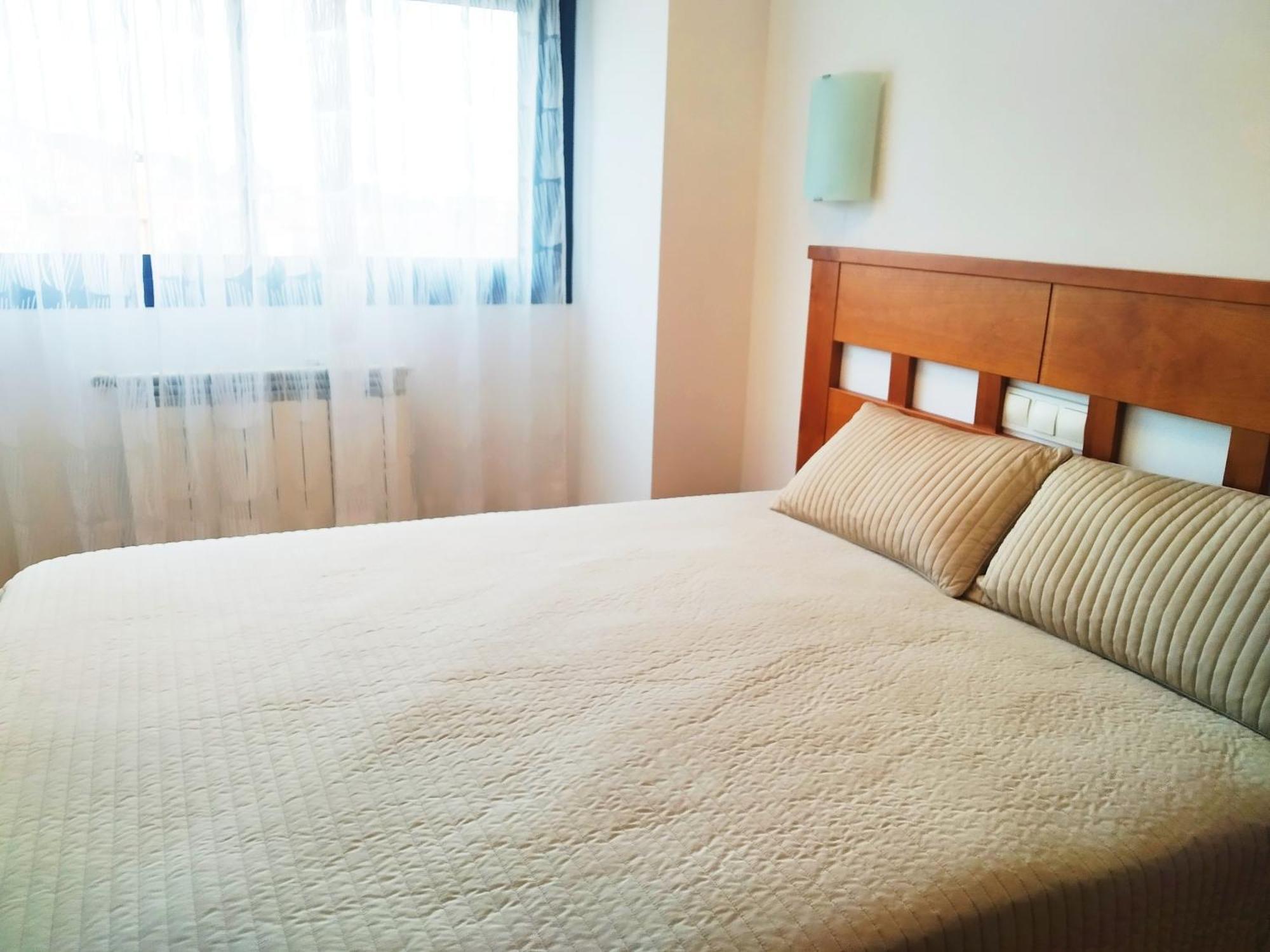 Hikari, Centro Con Parking Apartment Luanco